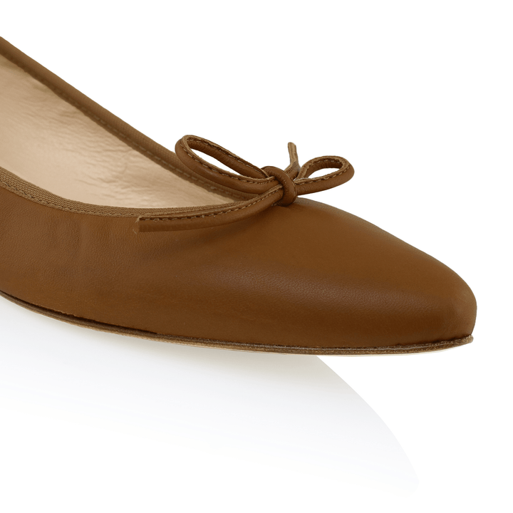Kahmune Kennedy Flat Pointed Toe Nude Shoes for Women